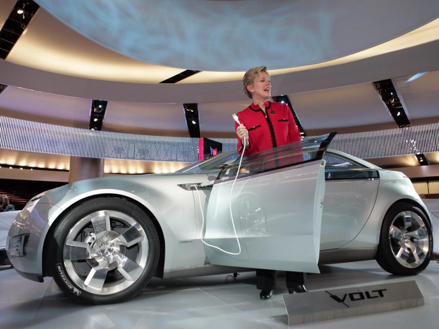  Chevrolet Volt Concept 2007 года  (фото 35 из 91)